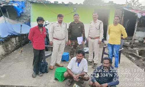 कस्तूरी बिलाव का शिकार कर पका रहे थे मांस, दो पकड़ाए