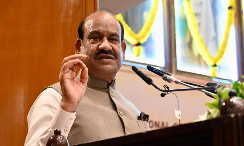 ओम बिरला ने कहा - प्राक्कलन समितियों में होगा एआई का इस्तेमाल, संसदीय कूटनीति आगे बढ़ाने की पैरवी ओम बिरला ने कहा - प्राक्कलन समितियों में होगा एआई का इस्तेमाल, संसदीय कूटनीति आगे बढ़ाने की पैरवी