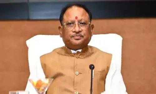 केंद्रीय गृह मंत्री अमित शाह ने शहीद आकाश राव गिरिपुंजे के परिजनों से की मुलाकात केंद्रीय गृह मंत्री अमित शाह ने शहीद आकाश राव गिरिपुंजे के परिजनों से की मुलाकात