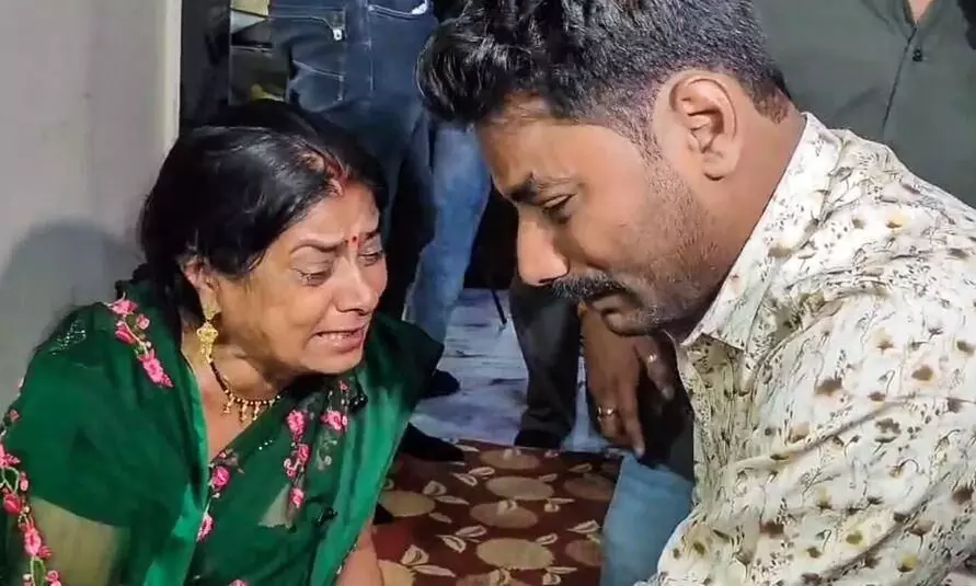 गोविंद को अपनी बहन की तस्वीर..,राजा रघुवंशी के भाई का बड़ा बयान, पुलिस की जांच को लेकर कही ये बात गोविंद को अपनी बहन की तस्वीर..,राजा रघुवंशी के भाई का बड़ा बयान, पुलिस की जांच को लेकर कही ये बात