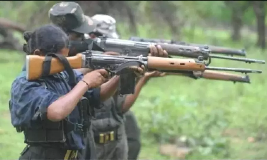 झारखंड में पुलिस को मिली बड़ी कामयाबी, इनामी नक्सली को किया गिरफ्तार, गोलाबारूद भी किए जब्त झारखंड में पुलिस को मिली बड़ी कामयाबी, इनामी नक्सली को किया गिरफ्तार, गोलाबारूद भी किए जब्त