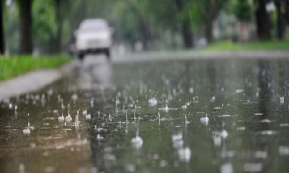 महाराष्ट्र के कई जिलों में कुछ घंटों में जोरदार बारिश की संभावना, गरज-चमक के साथ बरसेंगे मेघ