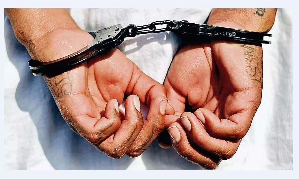 6 गुना करने के नाम पर 15 हजार रुपए लेकर थमा दिए 75 हजार के नकली नोट 6 गुना करने के नाम पर 15 हजार रुपए लेकर थमा दिए 75 हजार के नकली नोट
