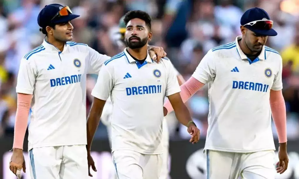बर्मिंघम टेस्ट से पहले टीम इंडिया को लगा झटका, ये तेज गेंदबाज हुआ टीम से बाहर बर्मिंघम टेस्ट से पहले टीम इंडिया को लगा झटका, ये तेज गेंदबाज हुआ टीम से बाहर