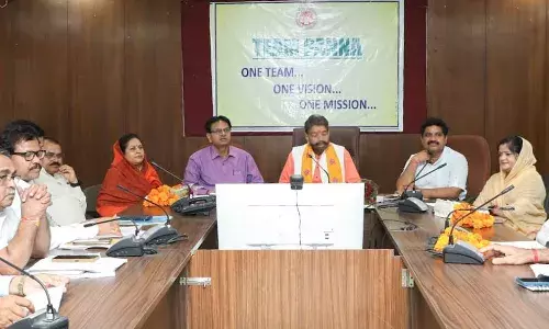 पिछडा वर्ग समुदाय कल्याण के लिए अपने दायित्वों का बेहतर निर्वहन करें अधिकारी: अध्यक्ष डॉ. कुसमरिया