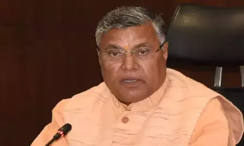 अखिलेश यादव पर भड़के योगी सरकार के मंत्री धर्मवीर प्रजापति, सपा पर जातीय दंगे और अराजकता फैलाने का लगाया आरोप