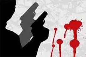 जमीन विवाद: सौतेली मां ने थमाई बंदूक, पिता ने पुत्र पर की फायरिंग जमीन विवाद: सौतेली मां ने थमाई बंदूक, पिता ने पुत्र पर की फायरिंग