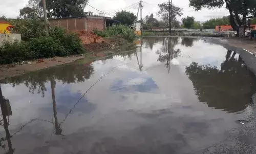 शुरुआती मानसून की बारिश में ही खराब होने लगी शहडोल से गुजरी नेशनल हाइवे सड़क
