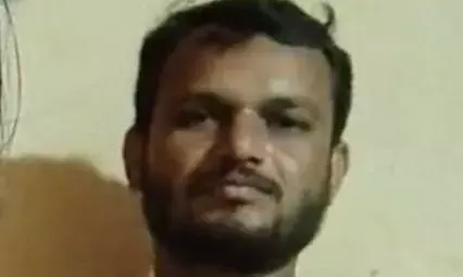 बैल से टकराया मोटरसाइकिल चालक, छाती में बैल का सींग घुसने से हुई मौत