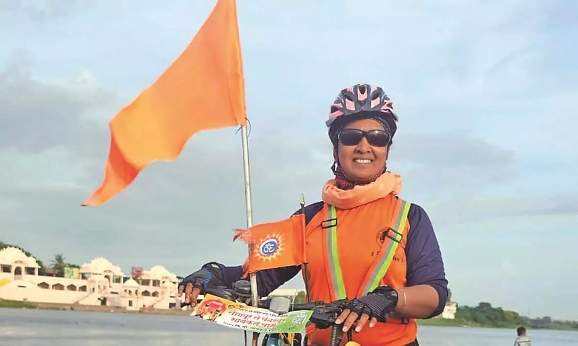 वेकोलि की प्रीति ने दी साइकिलिंग को नई ऊंचाई, नागपुर से पंढरपुर की यात्रा की वेकोलि की प्रीति ने दी साइकिलिंग को नई ऊंचाई, नागपुर से पंढरपुर की यात्रा की
