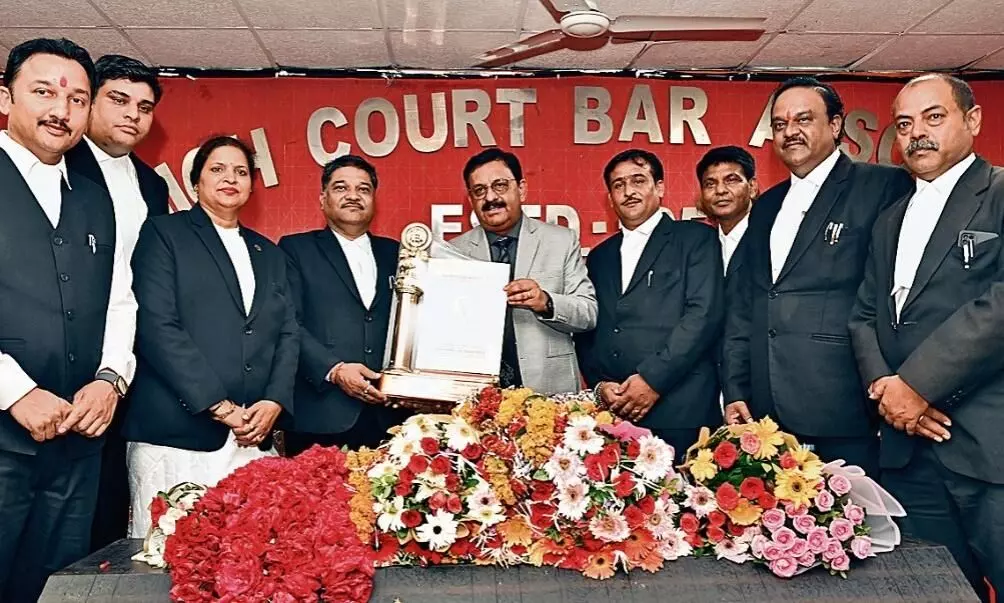 बेटी की विदाई जैसी हो रही है अनुभूति- जस्टिस द्विवेदी बेटी की विदाई जैसी हो रही है अनुभूति- जस्टिस द्विवेदी