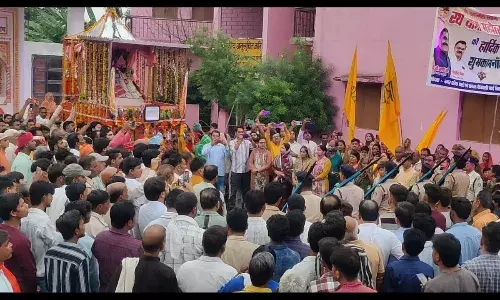 झमाझम बारिश के बीच बैण्ड-बाजा के साथ निकली जगत के भगवान जगन्नाथ की रथयात्रा