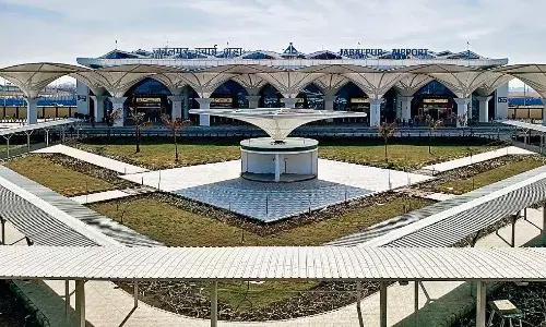 खतरे का सायरन बजते ही दौड़ पड़़ी रिलीफ ट्रेन, बचाव दल हुआ रवाना