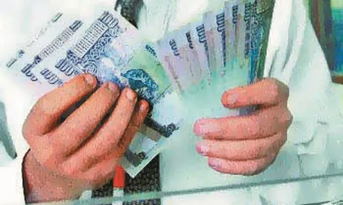 10 हजार रुपए महीने की कमाई, फिर भी युवक को मिला 1.29 करोड़ की जीएसटी भरने का नोटिस