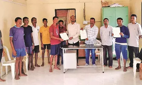 गडचिरोली के कामनगढ़ में ड्रोन से मकान और खेतों का किया गया सर्वे