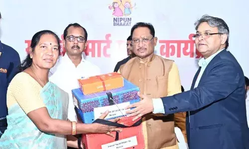 मुख्यमंत्री विष्णु देव साय ने सम्पर्क स्मार्ट स्कूल और स्मार्ट ब्लॉक कार्यक्रम का किया शुभारंभ
