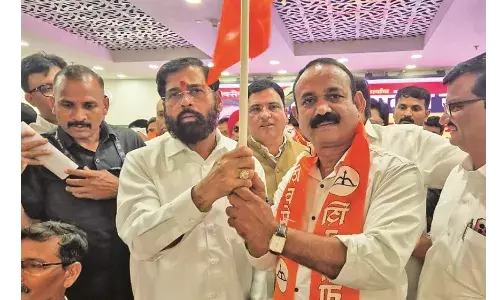 शिंदे ने कहा - विदर्भ में शिवसेना को बढ़ाने के प्रयास नहीं हुए, तुमसरे- दलाल- कुंभलकर शामिल