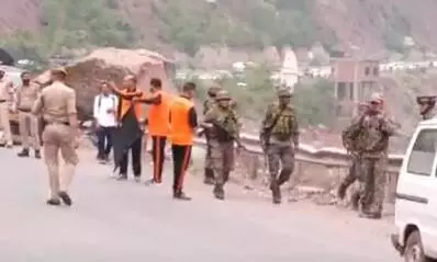 अमरनाथ यात्रा से पहले जम्मू-श्रीनगर राष्ट्रीय राजमार्ग पर तीर्थयात्रियों के काफिले का व्यापक ट्रायल रन किया अमरनाथ यात्रा से पहले जम्मू-श्रीनगर राष्ट्रीय राजमार्ग पर तीर्थयात्रियों के काफिले का व्यापक ट्रायल रन किया