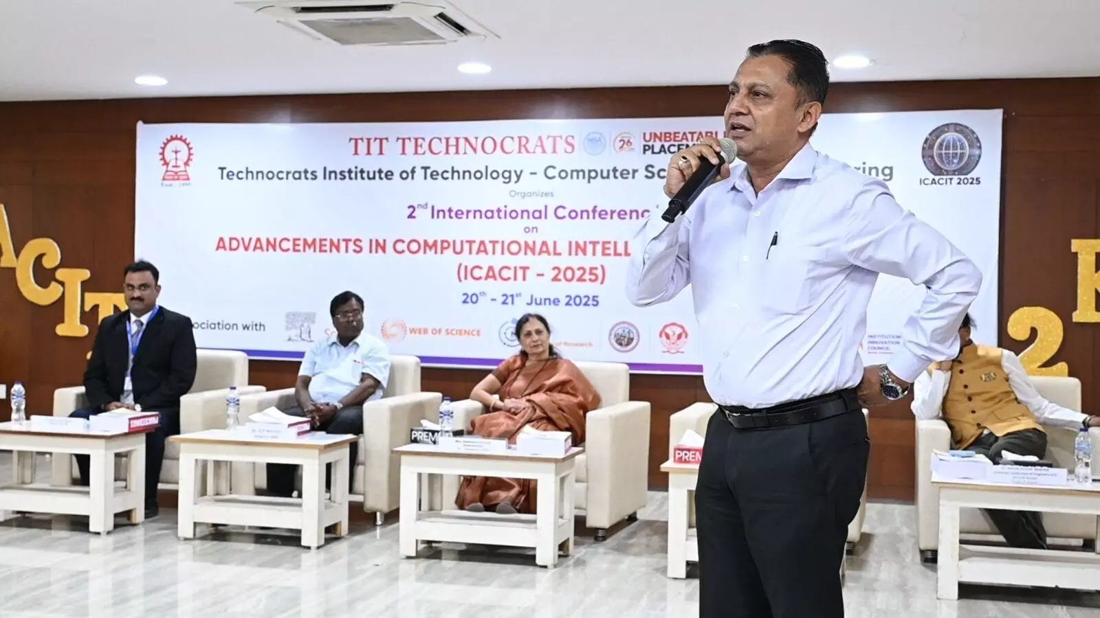 TIT-CSE भोपाल में दो दिवसीय अंतरराष्ट्रीय सम्मेलन Advancements in Computational Intelligence Technologies का सफल आयोजन TIT-CSE भोपाल में दो दिवसीय अंतरराष्ट्रीय सम्मेलन Advancements in Computational Intelligence Technologies का सफल आयोजन