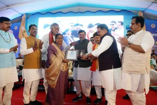 म.प्र. में मुख्यमंत्री डॉ. यादव के नेतृत्व में जन-भागीदारी से जल गंगा संवर्धन अभियान बना जन-आंदोलन - प्रधानमंत्री मोदी म.प्र. में मुख्यमंत्री डॉ. यादव के नेतृत्व में जन-भागीदारी से जल गंगा संवर्धन अभियान बना जन-आंदोलन - प्रधानमंत्री मोदी