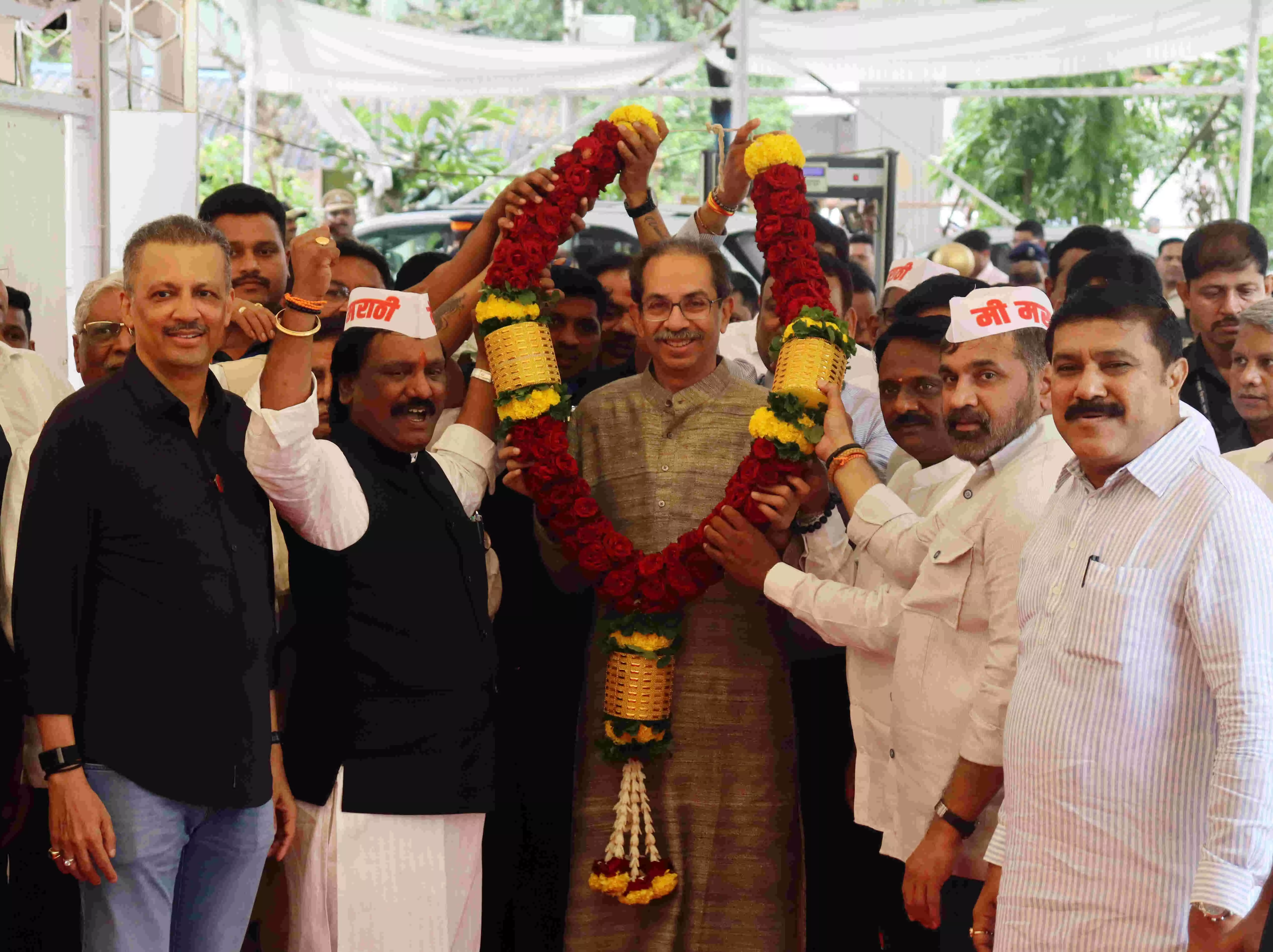 हिंदी विरोध के बाद अब विशेष जन सुरक्षा विधेयक का विरोध करने की तैयारी में उद्धव ठाकरे हिंदी विरोध के बाद अब विशेष जन सुरक्षा विधेयक का विरोध करने की तैयारी में उद्धव ठाकरे