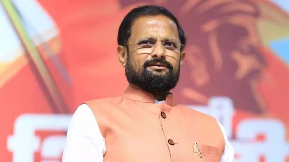 ठाकरे ब्रदर्स उद्धव-राज के साथ आने की अटकलों पर शिवसेना नेता नरेश म्हस्के का तंज, कहा - नहीं पड़ता कोई फर्क ठाकरे ब्रदर्स उद्धव-राज के साथ आने की अटकलों पर शिवसेना नेता नरेश म्हस्के का तंज, कहा - नहीं पड़ता कोई फर्क