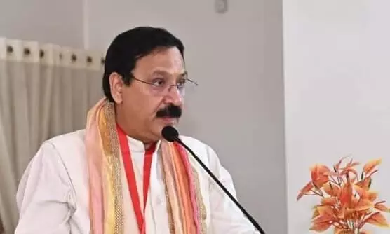 सकारात्मक संवाद से ही बनेगी सुंदर दुनिया : प्रो. संजय द्विवेदी सकारात्मक संवाद से ही बनेगी सुंदर दुनिया : प्रो. संजय द्विवेदी