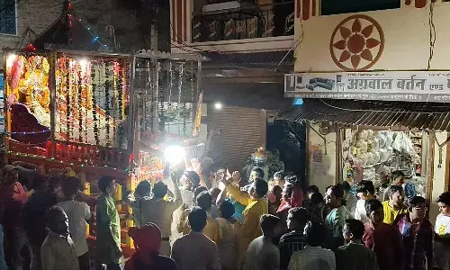 वापिस लौटी भगवान श्री जगन्नाथ स्वामी की बारात, रंगोली सजाकर एवं आरती उतारकर श्रद्धालुओं द्वारा किया गया बारात का स्वागत