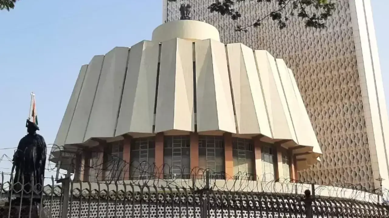 लोणीकर के बयान पर विधानसभा में हंगामा, पटोले पूरे दिन के लिए निलंबित, अब मेन्यू कार्ड में लिखना होगा पनीर असली है या कृत्रिम
