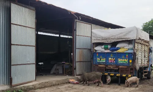 अमरावती के वरुड में कालाबाजारी का पर्दाफाश, 80 बोरा राशन का चावल जब्त