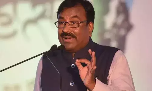 मुनगंटीवार बोले - किसानों के साथ हो रही लूट रोकने ईओडब्ल्यू की तर्ज पर बनाएं एओडब्ल्यू, छलका फुके का दर्द