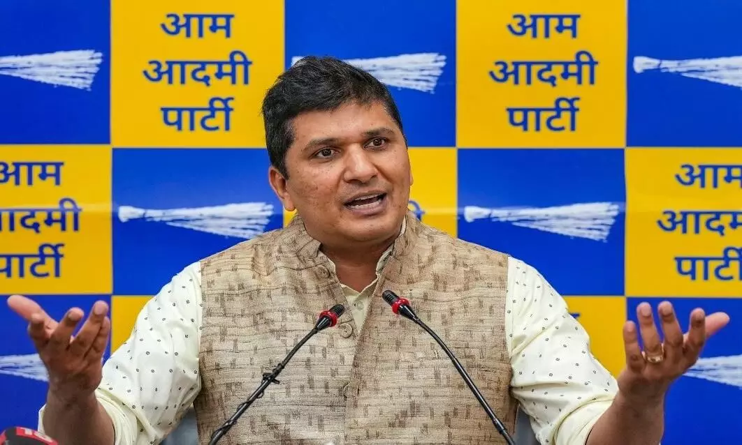 दिल्ली सरकार के नो-फ्यूल आदेश वापस लेने पर गरमाई सियासत, AAP अध्यक्ष ने साधा निशाना, पूछा - इससे किसका फायदा होने वाला था? दिल्ली सरकार के नो-फ्यूल आदेश वापस लेने पर गरमाई सियासत, AAP अध्यक्ष ने साधा निशाना, पूछा - इससे किसका फायदा होने वाला था?