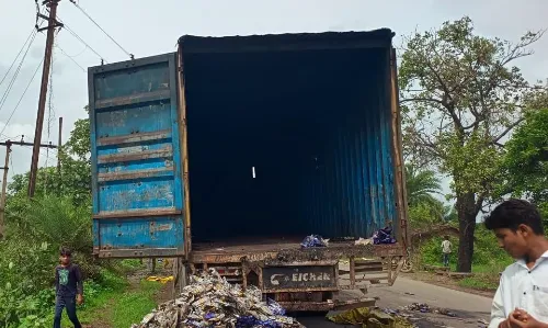 पन्ना पुलिस की त्वरित कार्यवाही और सूझबूझ से टली बड़ी दुर्घटना, रैपुरा थाना क्षेत्र में हाइवे पर चलते ट्रक पर लगी आग