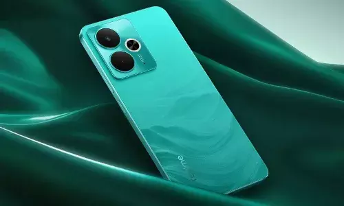 Realme 15T की भारत लॉन्च टाइमलाइन हुई लीक, कलर ऑप्शन भी आए सामने