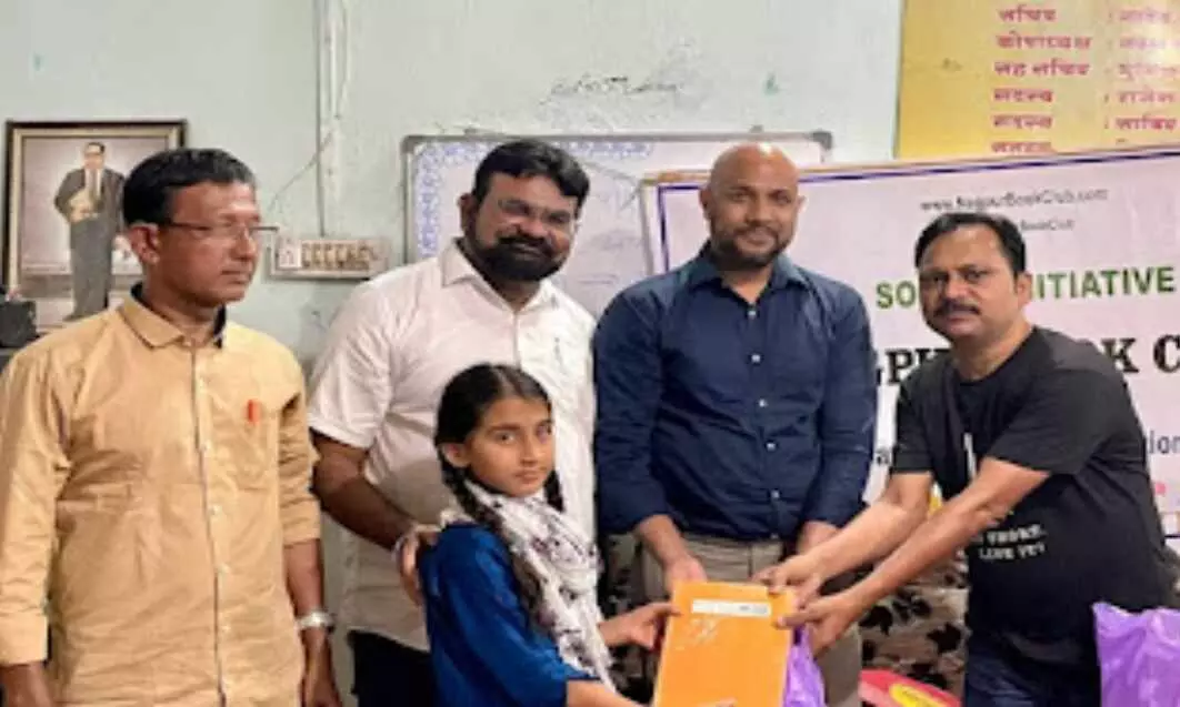 जरूरतमंद बच्चों को फ्री कोचिंग सुविधा उपलब्ध करा रहा साधार परिवार, बुक क्लब का मिला सहियोग जरूरतमंद बच्चों को फ्री कोचिंग सुविधा उपलब्ध करा रहा साधार परिवार, बुक क्लब का मिला सहियोग