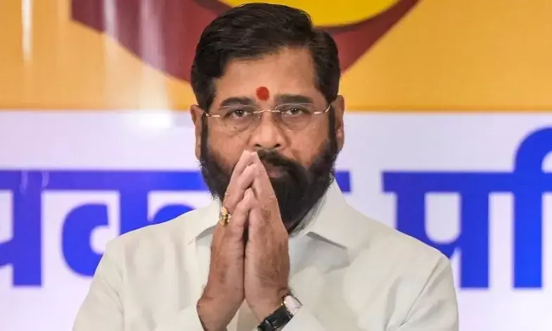 जिनके घर शीशे को होते हैं वो दूसरों पर पत्थर नहीं फेंकते, एकनाथ शिंदे का उद्धव ठाकरे पर पलटवार