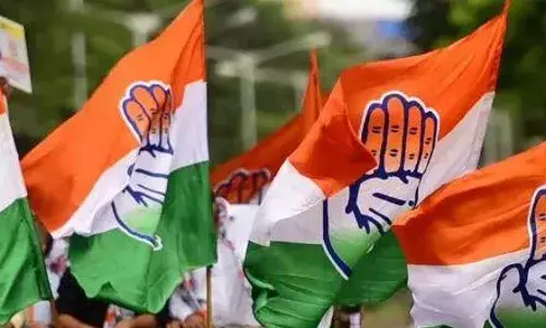 चुनाव आयोग की ओर से किए जा रहे मतदाता सूची के विशेष गहन पुनरीक्षण पर विपक्षी दलों ने साधा निशाना