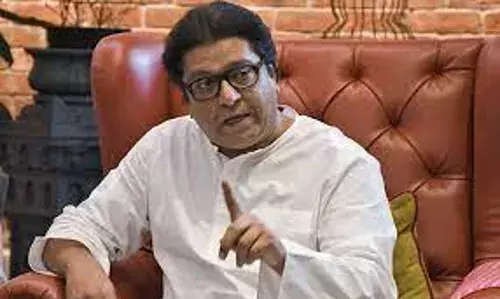 हिंदी विरोध की राजनीतिक पिच पर खेल गए ठाकरे भाई, सियासी मजबूरी ने मिटा दी दो दशक की दूरी