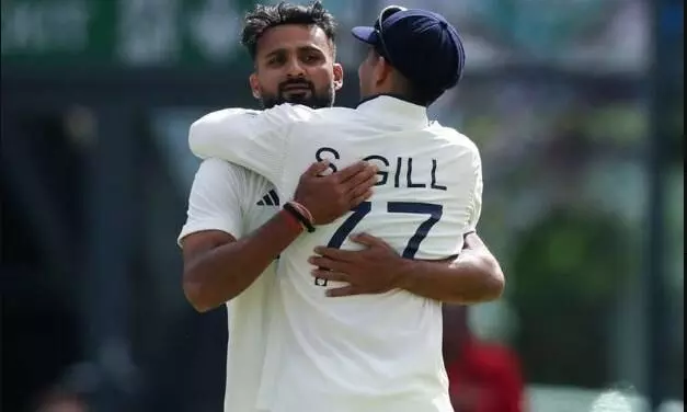 आकाशदीप ने बर्मिंघम में रचा इतिहास, कपिल देव और जहीर खान जैसे दिग्गजों को छोड़ा पीछे आकाशदीप ने बर्मिंघम में रचा इतिहास, कपिल देव और जहीर खान जैसे दिग्गजों को छोड़ा पीछे
