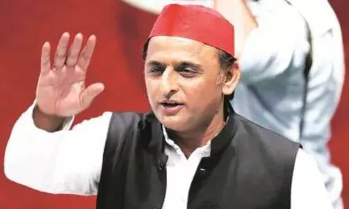 अखिलेश यादव का BJP पर तीखा हमला, सरकार पर आने वाली पीढ़ी से शिक्षा का अधिकार छिनने का लगाया आरोप