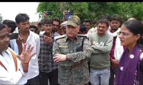 परिजनों ने उपजेल पवई में शव रखकर किया हंगामा, वन परिक्षेत्र मोहन्द्रा के वनकर्मियों पर मृत कैदी से मारपीट करने के आरोप