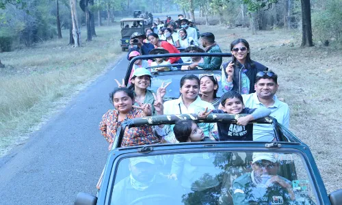 बारिश बढ़ने से बफर जंगल सफारी पर लगा ब्रेक, नहीं पहुंच रहे हैं पर्यटक