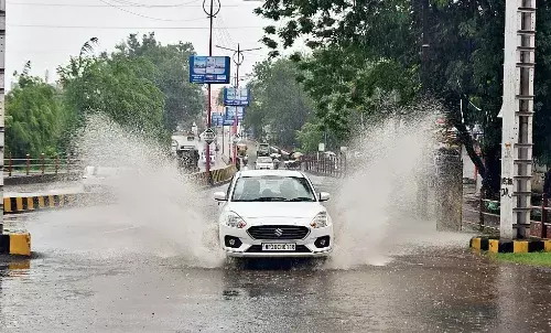 पथरीले सूखे इलाके में सबसे ज्यादा बरसे बादल, तो इसी के दूसरे हिस्से में सबसे कम