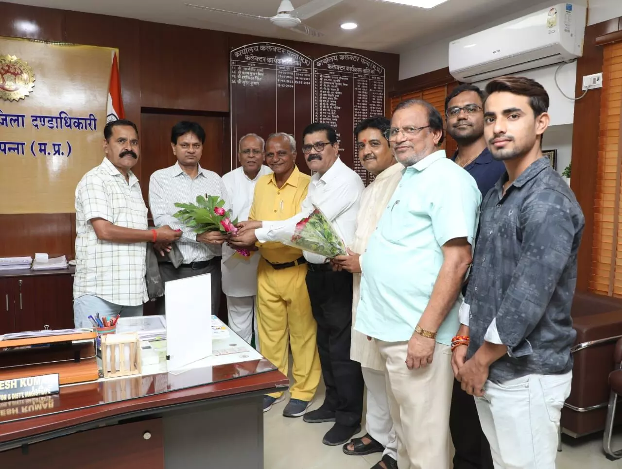 पवित्र नगर मंच ने कलेक्टर का किया अभिनंदन, हरछठ एवं जन्माष्टमी पर्व के राज्य स्तरीय मेले में शामिल होने पर जताया हर्ष पवित्र नगर मंच ने कलेक्टर का किया अभिनंदन, हरछठ एवं जन्माष्टमी पर्व के राज्य स्तरीय मेले में शामिल होने पर जताया हर्ष