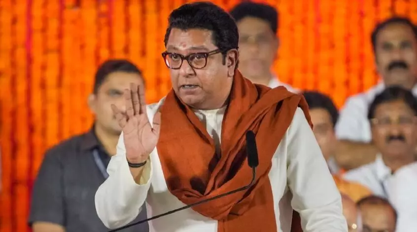 भाषा विवाद के बीच राज ठाकरे ने MNS के नेताओं-कार्यकर्ताओं को दिए साफ निर्देश, कहा - मेरी इजाजत के बिना कोई भी... भाषा विवाद के बीच राज ठाकरे ने MNS के नेताओं-कार्यकर्ताओं को दिए साफ निर्देश, कहा - मेरी इजाजत के बिना कोई भी...