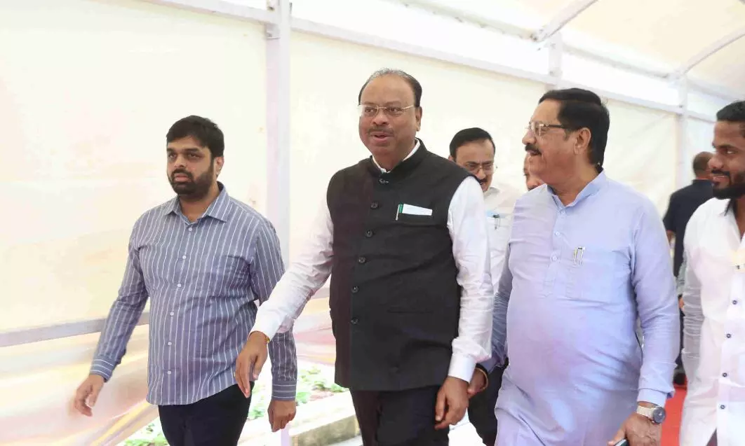महाराष्ट्र विशेष जन सुरक्षा विधेयक संशोधन के लिए गठित कमेटी ने विधानसभा में पेश की रिपोर्ट महाराष्ट्र विशेष जन सुरक्षा विधेयक संशोधन के लिए गठित कमेटी ने विधानसभा में पेश की रिपोर्ट