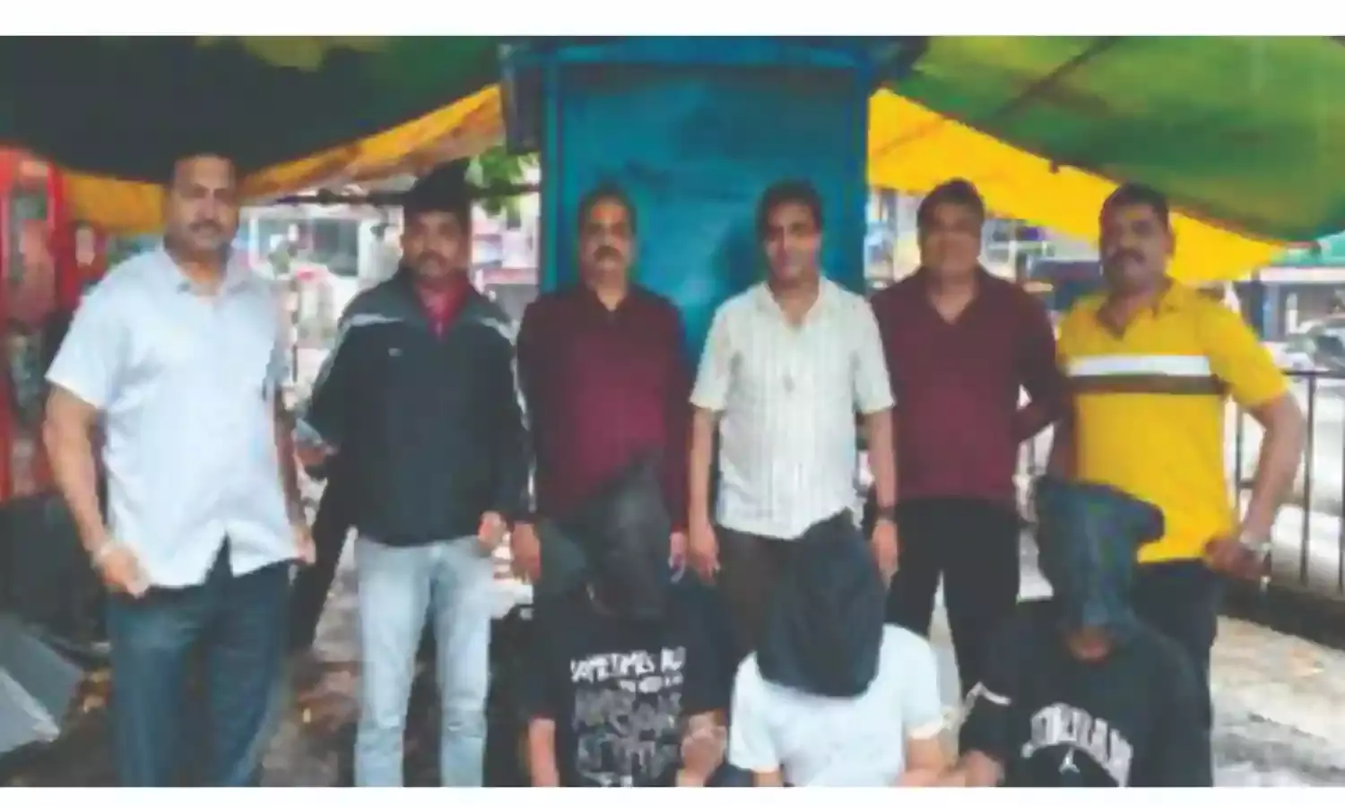 होटल राहुल आर्केड की पार्किंग में पुलिस का छापा, तीन एमडी तस्करों को दबोचा