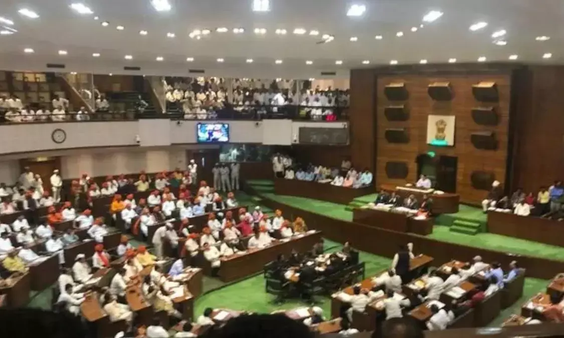 तीन अधिकारियों के खिलाफ विशेषाधिकार हनन प्रस्ताव, शहरी भूमि विभाजन कानून रद्द, गैरकानूनी धर्मांतरण की होगी उच्चस्तरीय जांच