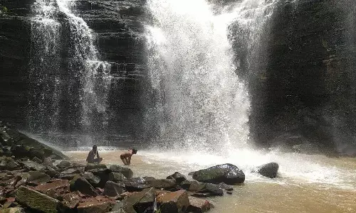 जल प्रपात में लापरवाही से फिर एक हादसा, चाँदा सिल्वर फाल में युवक फिसल कर गिरा, एसडीआरएफ की रेस्क्यू टीम ने शव किया बरामद