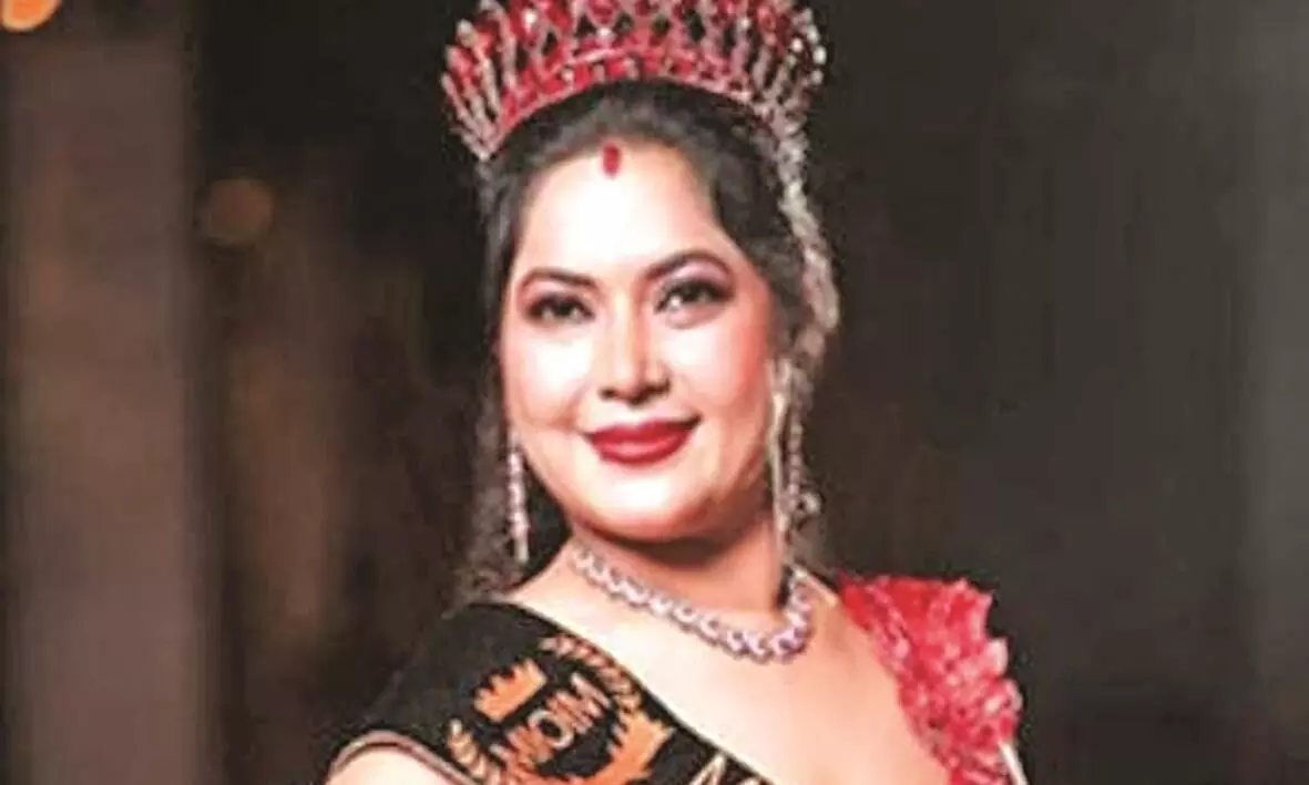 डॉ. श्रुति ने नेशनल ब्यूटी पेजेंट में दिखाया हुनर डॉ. श्रुति ने नेशनल ब्यूटी पेजेंट में दिखाया हुनर